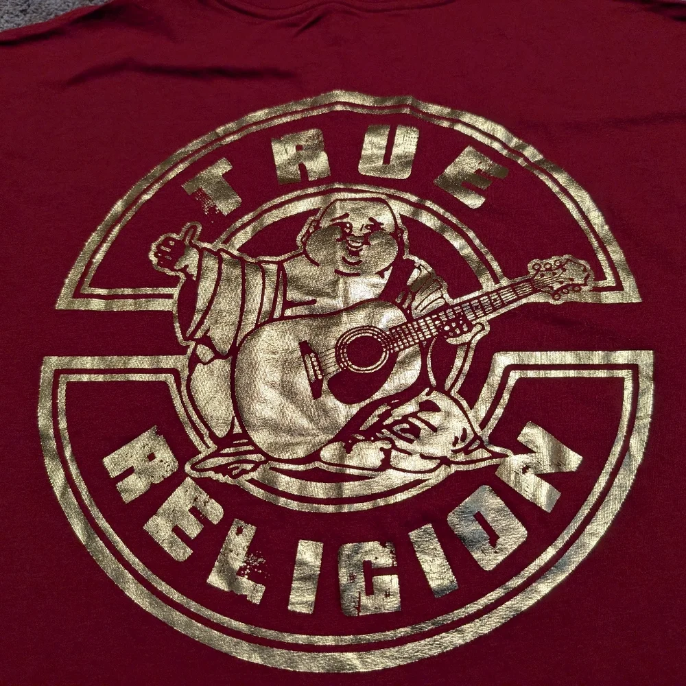 New With Tags Unisex True Religion Red T-Shirt Size Large